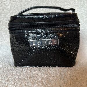 Lorac black CROC makeup cosmetic bag with handle and a zipper closure RUC
